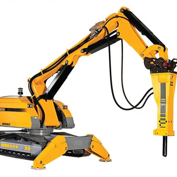 Brokk 800 robotic demolition machine in heavy operation